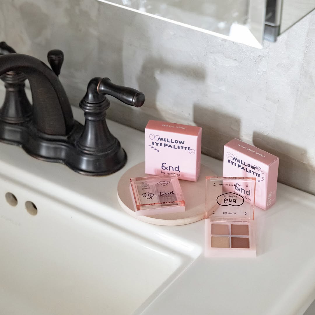 ローソン アンドバイロムアンド ミニコスメ