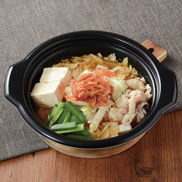 1/2日分の野菜が摂れるキムチチゲ