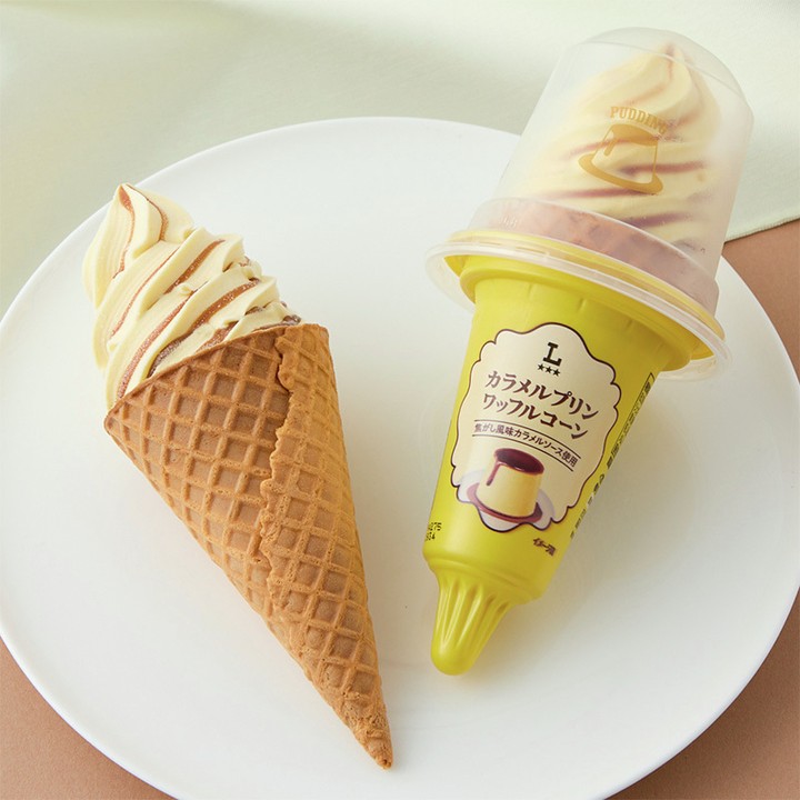 カラメルプリンワッフルコーン