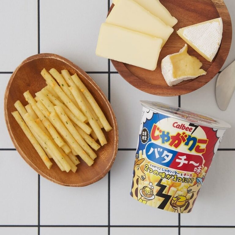 ローソン カルビー じゃがりこ チーズ じゃがバター バタチー LAWSON ローソンおかし ローソンおやつ コンビニおやつ 今日のおやつ おやつタイム おやつの時間 sweets instasweet sweetsgram dessert dessertgram instadessert japanesefood instagood foodstagram foodpics