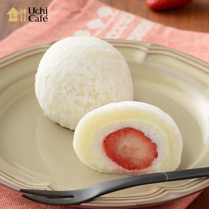 まるごと苺のクリーム大福