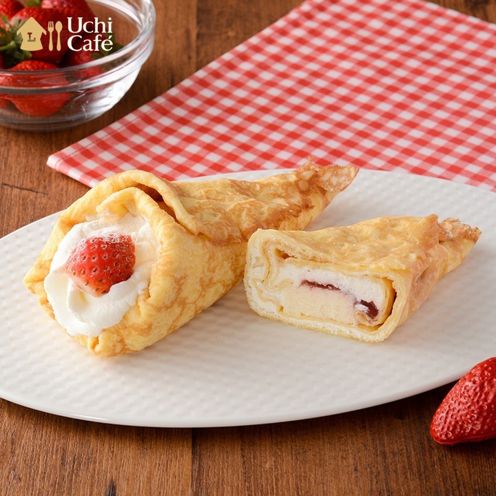 いちごとベイクドチーズのクレープ