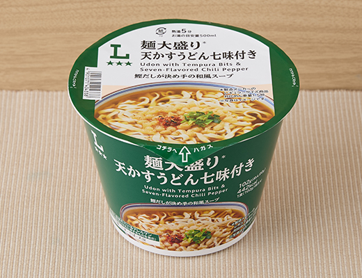 麺大盛り 天かすうどん 七味付き