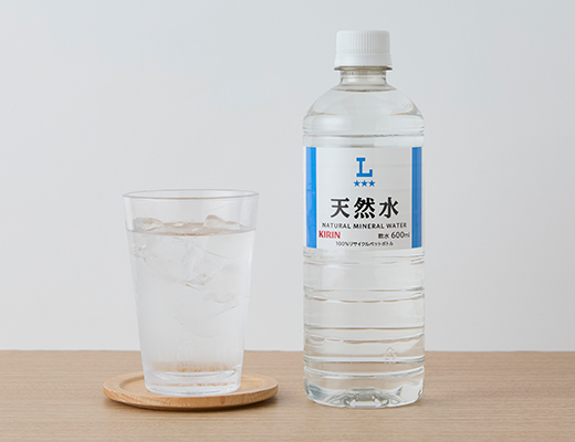 天然水 600ml